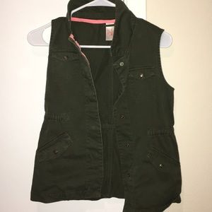 vest